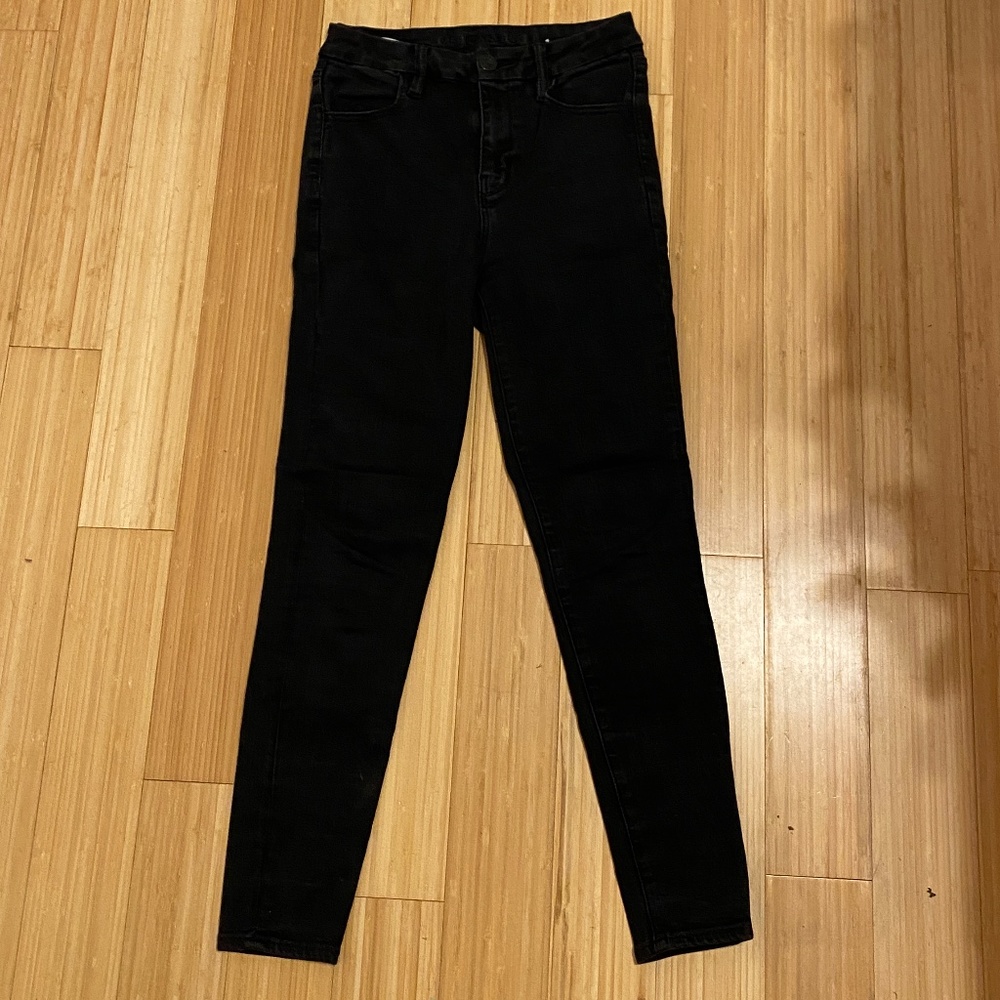 American Eagle black non ripped jeans size 4 short